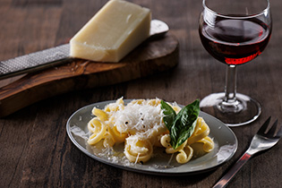 ペコリーノ・ロマーノたっぷりのパスタ