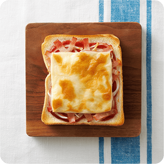 ピザ風 ベーコン・玉ねぎ・ケチャップ