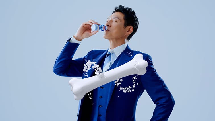 動画再生のモーダルウィンドウが開きます